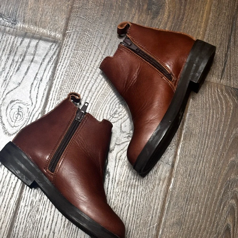 Zara girls Brown Leather Ankle Boots size 28/10